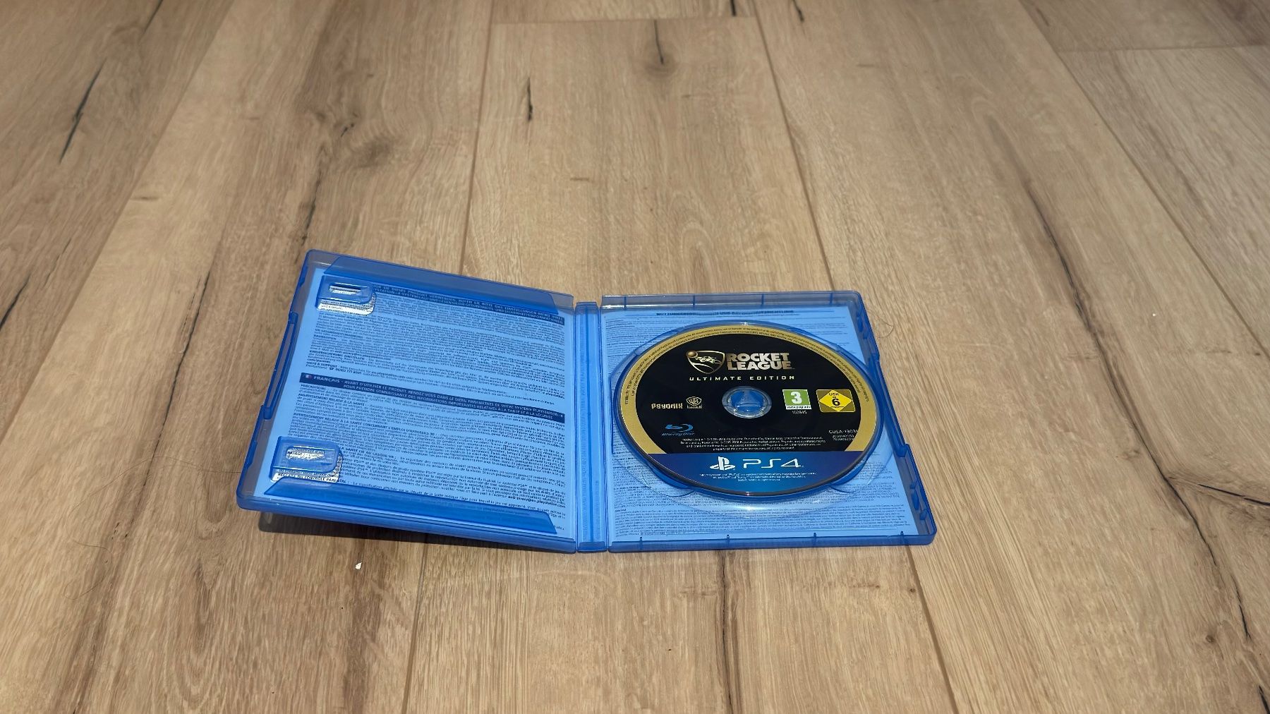 Sony Console: PS4 Édition Blanche + 7 jeux – Usato da Yverdon venduto da oli_dp6z 8