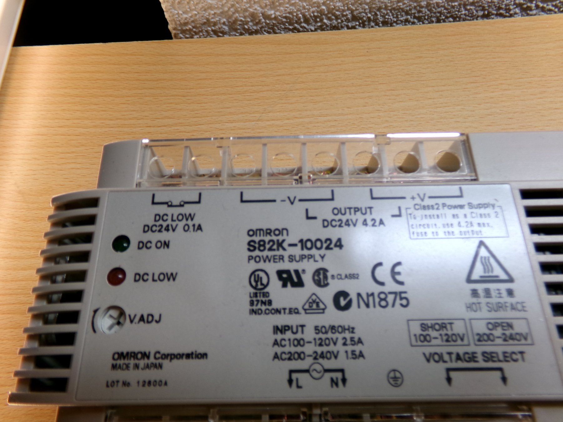 Omron Componenti elettronici: Spannungsversorgung 24V 4,2A Omron – Usato da Hombrechtikon venduto da Maloev17 1
