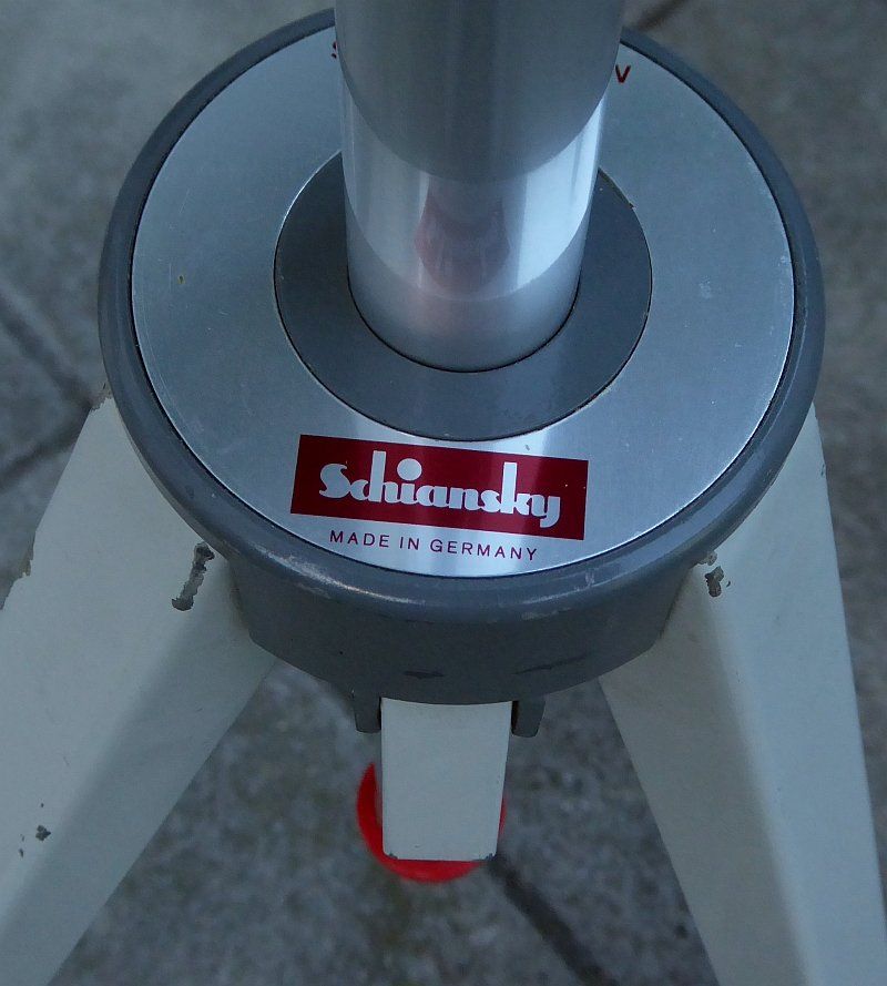 Treppiedi & Teste: Schiansky Fotostativ Mod. 208 – Usato da Brugg AG venduto da ibarakidav 1