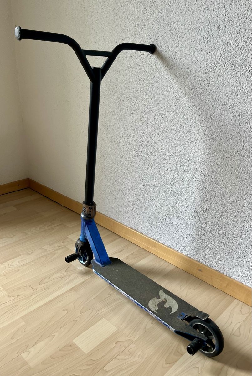 Chilli Kickboard: Chili Pro Scooter Dunkelblau gebraucht – Gebraucht aus Hombrechtikon von Julien_zrh 1