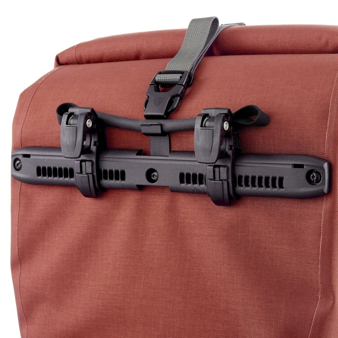 Ortlieb Taschen: Ortlieb Back-Roller Plus 20+3L darkchili – Neu und originalverpackt aus Bottighofen von zaap 5