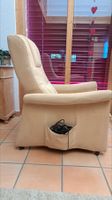 Sessel beige mit Massagefunktion