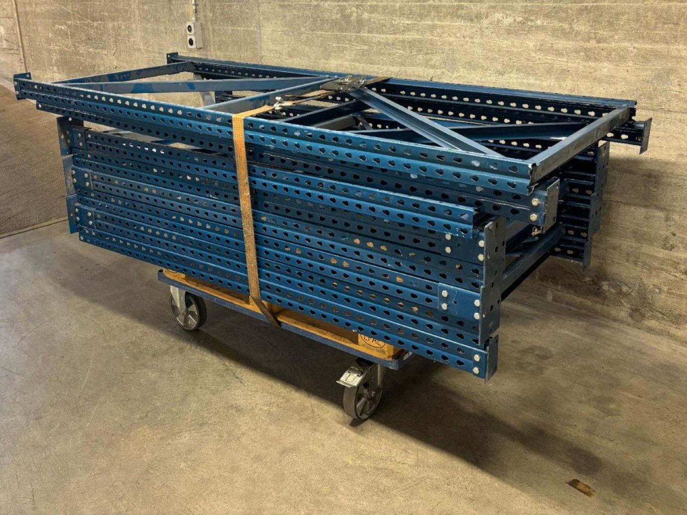 Jungheinrich Regale: Fachbodenregal – Gebraucht aus Aarau von HeizmannAG1