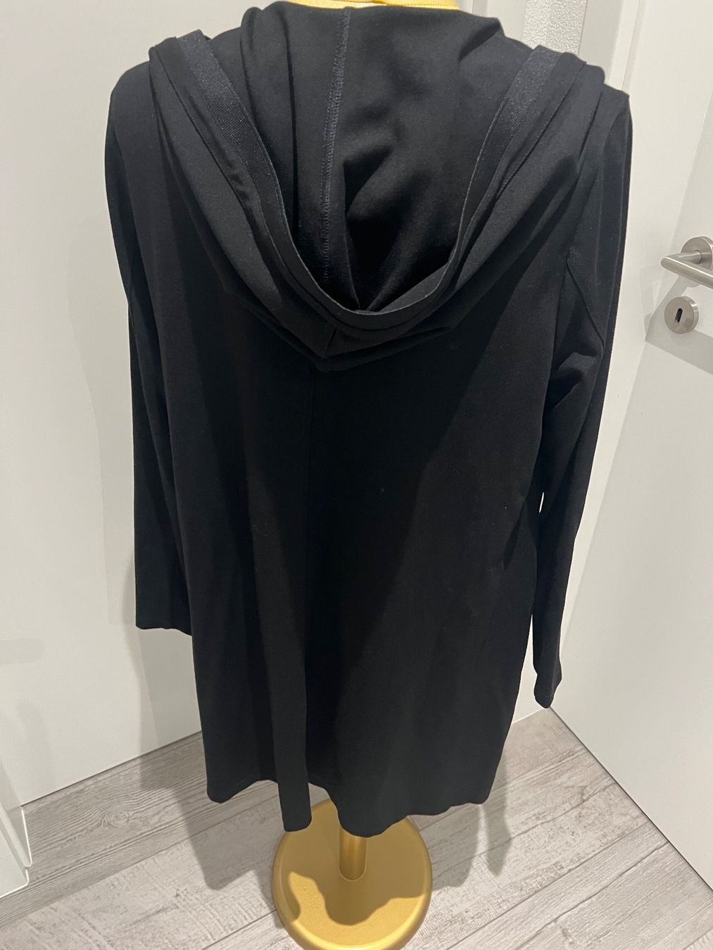 Nile Gilet & Giacche senza maniche: Nile - Long gilet à capuche - noir - M – Nuovo (secondo la descrizione) da Mézières FR venduto da Daisy16 2
