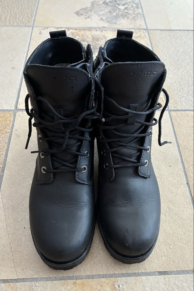 Scarpe da donna: Motorradstiefel DRYTEX schwarz Grösse 38  – Usato da Gränichen venduto da SabineZ01