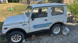 Suzuki SJ 410 à retaper ou pour pièces