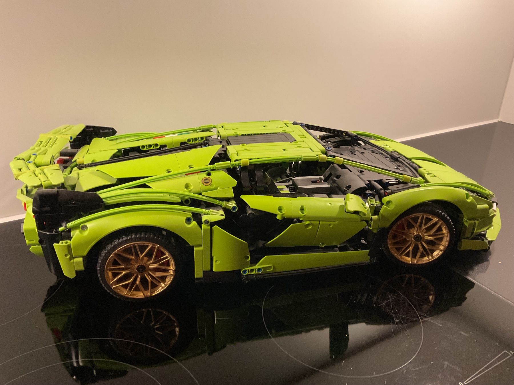 Lego Kit di costruzioni: Lamborghini SIÁN Lego 42115 – Usato da Siebnen venduto da Hardy65 7