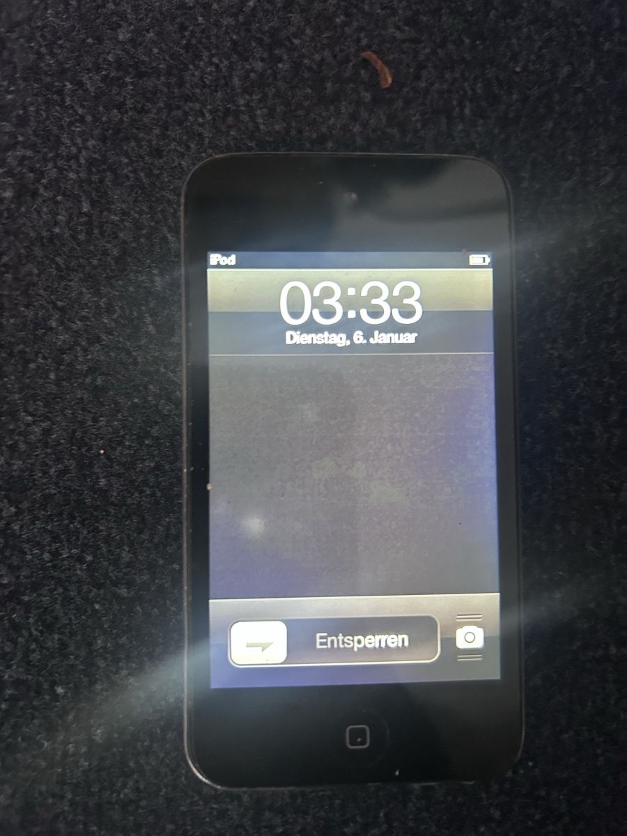 Apple Lecteur multimedia & Streamer: Apple iPod Touch 4. Gen 8GB Gebraucht – D'occasion à Opfikon par osm_bns2 2
