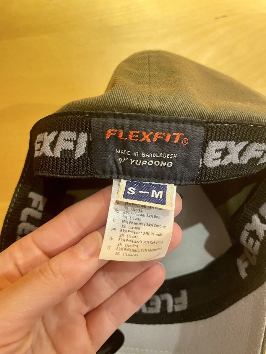 Altro in  Abbigliamento & Accessori: Flexfit Cap Kappe Olivgrün Gr. S/M – Usato da Sursee venduto da Steffi_2020 2