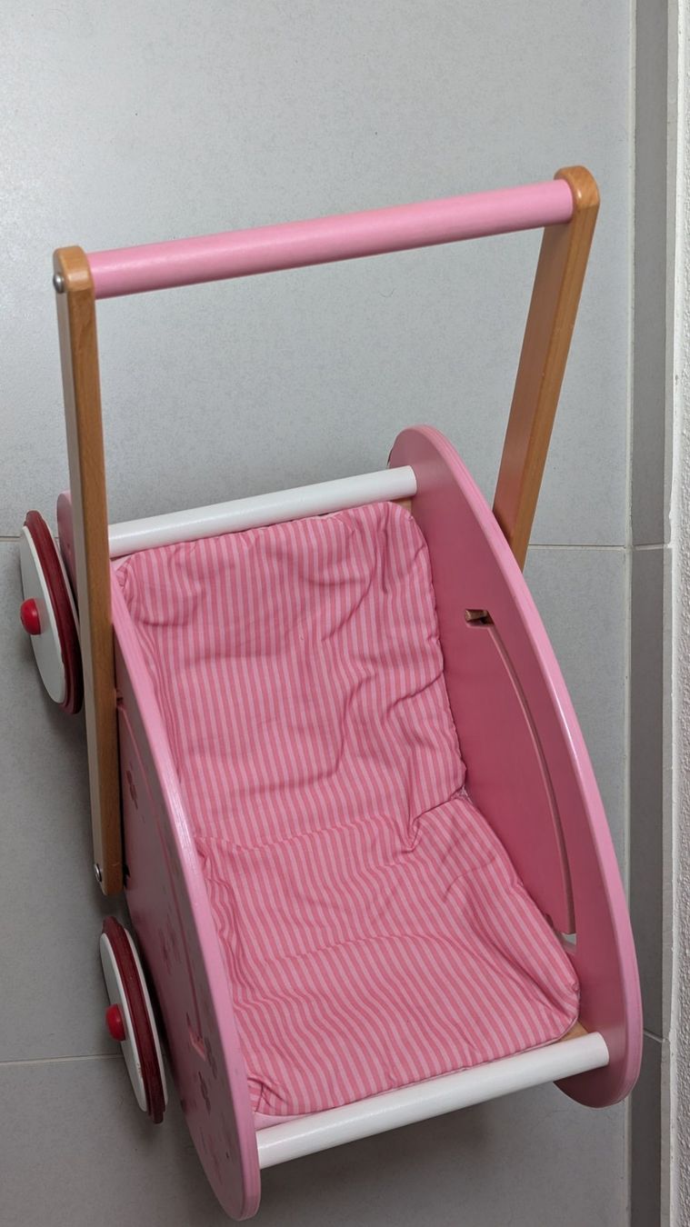 Haba Puppenwagen: HABA Puppenwagen – Gebraucht aus Adligenswil von Enigma 2