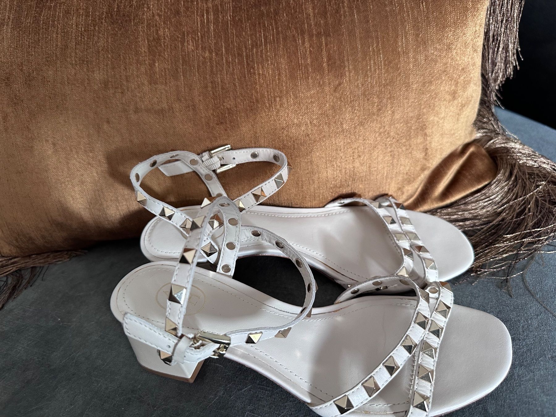 Scarpe da donna: Elegante Sandalen Grösse 37 – Usato da Bern venduto da Yersinia03 4