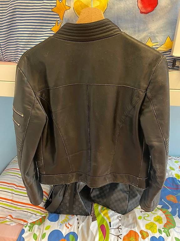 Vestes: giubbotto in vera pelle nero – D'occasion à Lugano par naz_zkg8 1