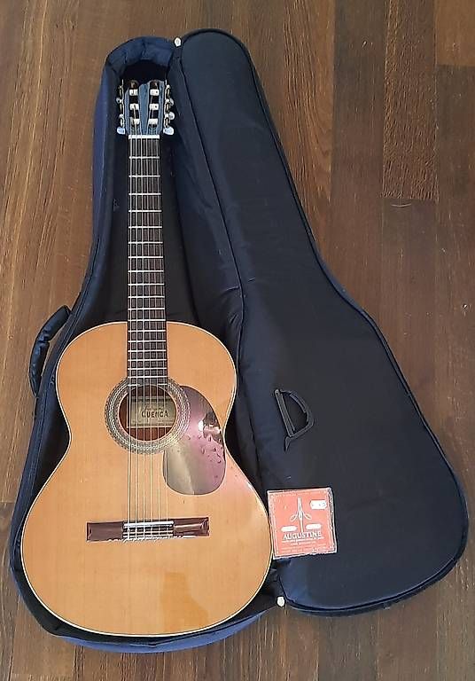 Instruments de musique: Klassische Gitarre Quenca Mod 10 – D'occasion à Hüttwilen par frolens123