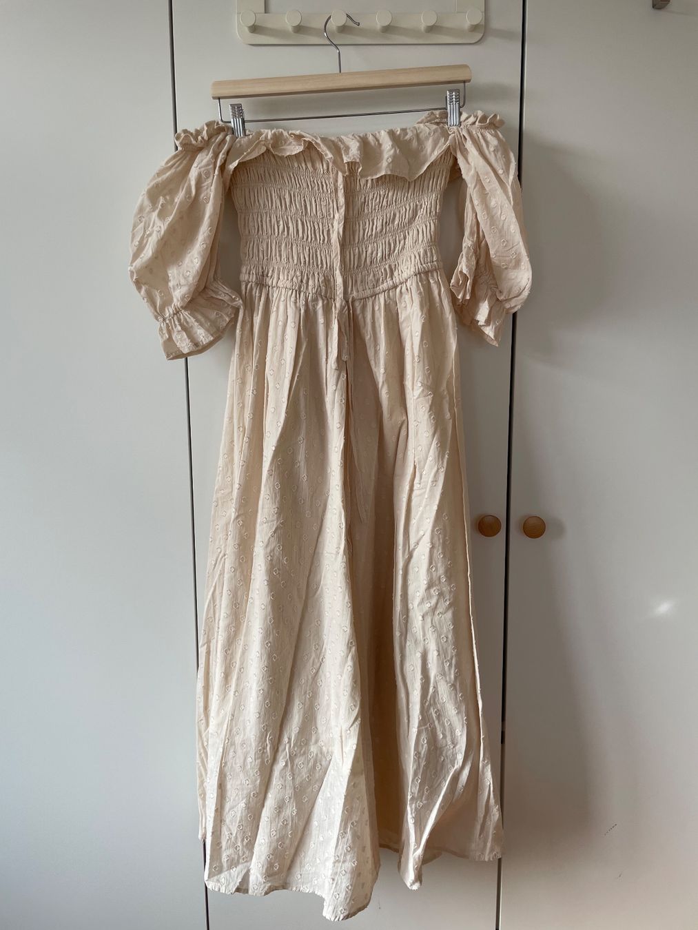 Vestiti: Wunderschönes Boho-Maxikleid, Off-Shoulder, Beige/Creme Gr M – Usato da Neukirch an der Thur venduto da bee88