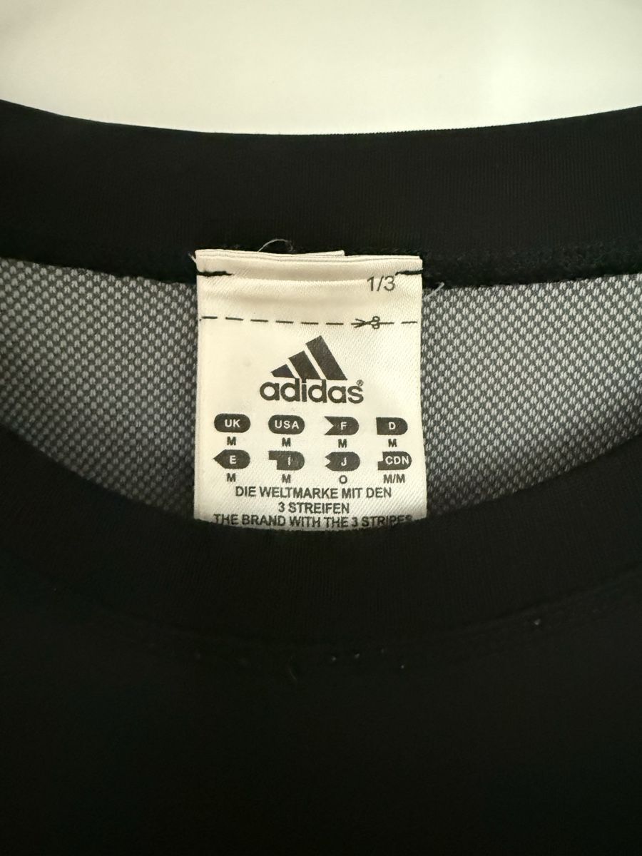 Adidas T-shirt: Adidas Langarmshirt schwarz grau Grösse M – Usato da Birmenstorf AG venduto da Pat_roll 2
