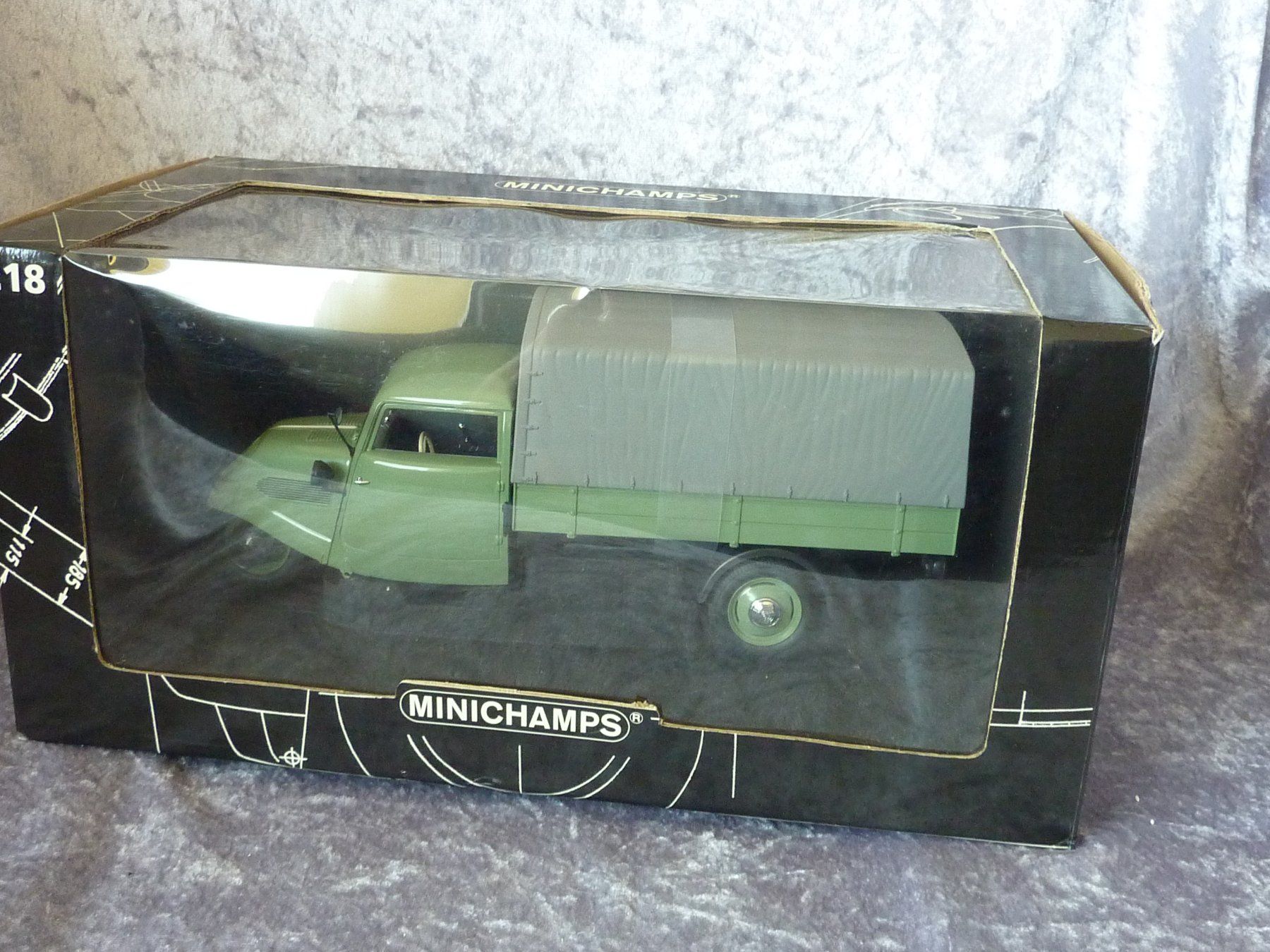 Minichamps Modellini d'auto: Tempo Dreirad 1952 1:18 – Nuovo (secondo la descrizione) da Dürrenäsch venduto da modellautos4you