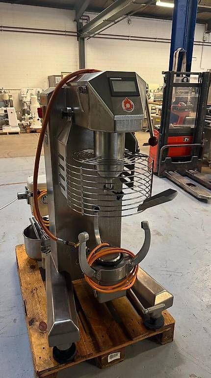 Elettrodomestici da cucina: Artech Einzel Rührmaschine mit Gas – Usato da Brugg AG venduto da lali88 2