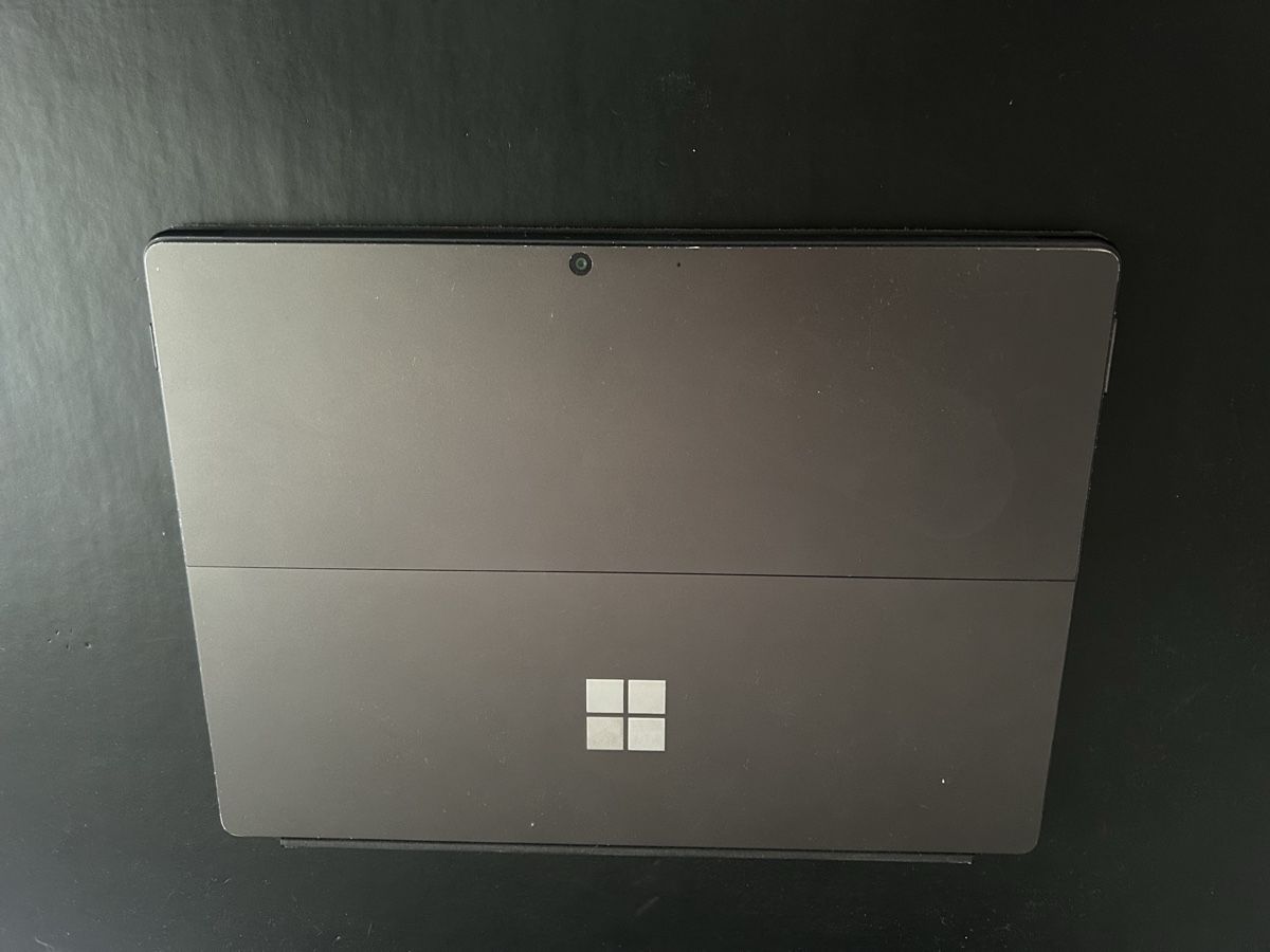 Microsoft Notebook: Microsoft Surface 11 Pro, Funktionstüchtig, Defekter Display – Difettoso da Wettswil venduto da ene_8wkc 1