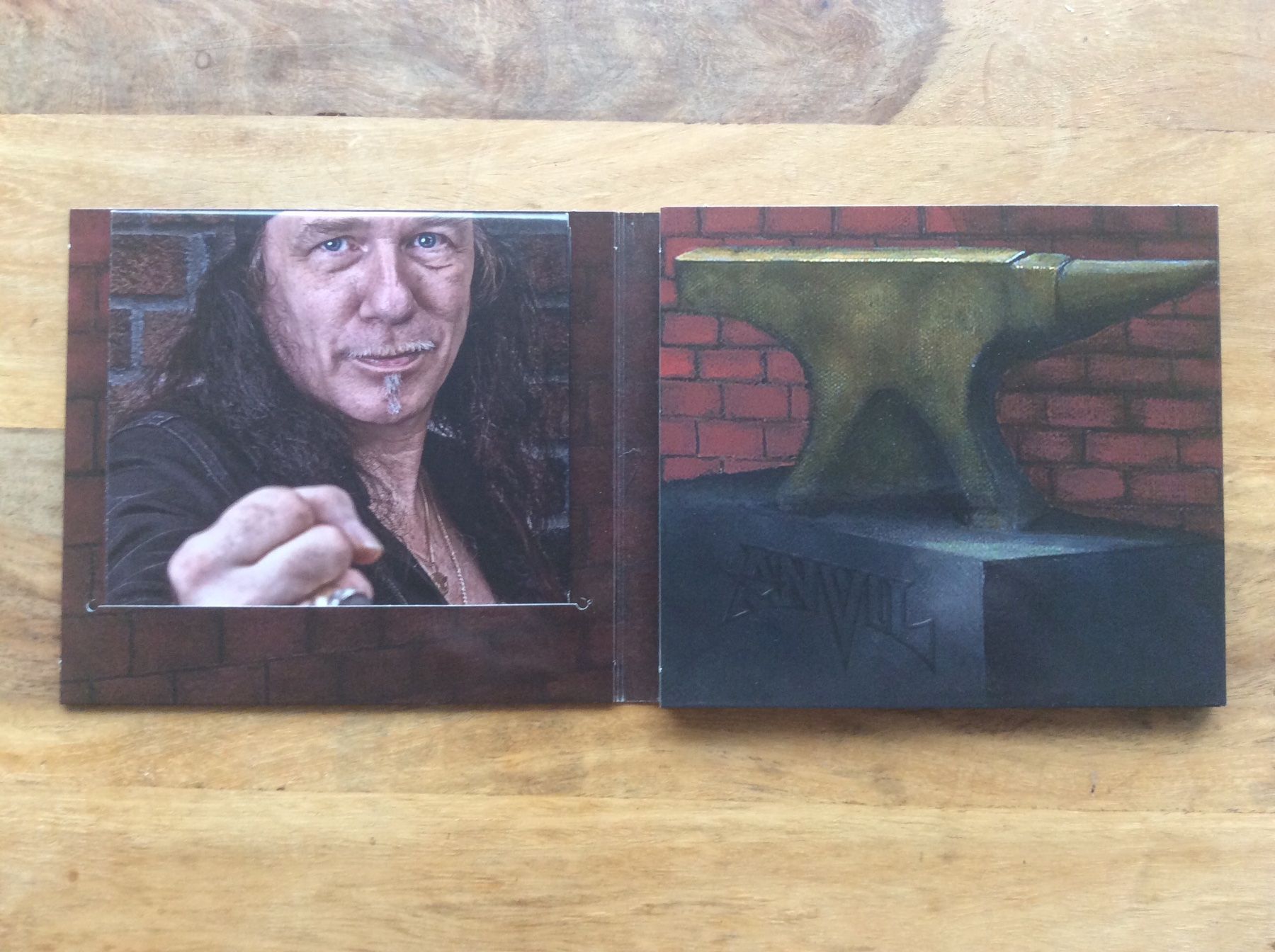 CD: Anvil - Anvil Is Anvil – Usato da Horgen venduto da flyingpenguin2000 1