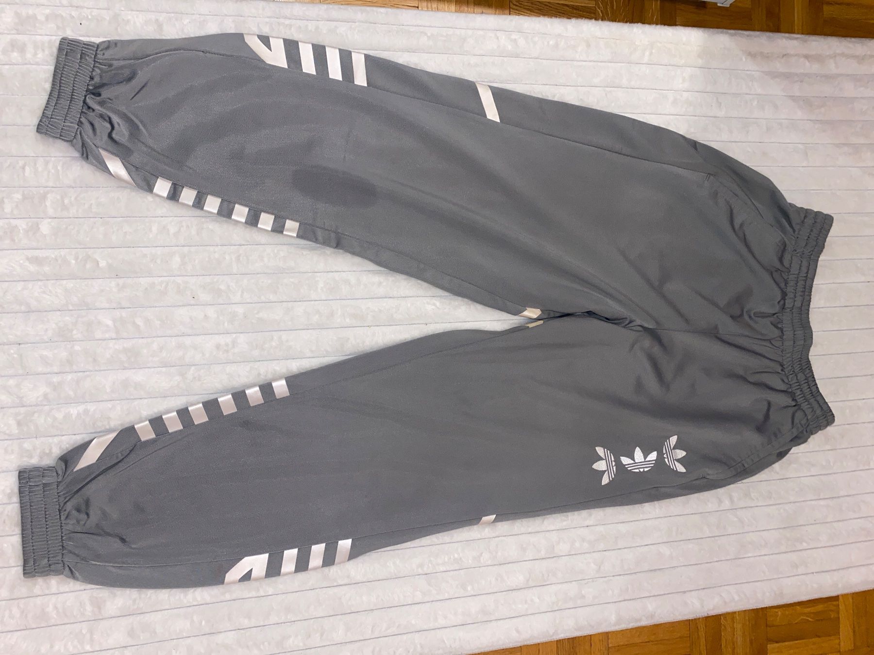 Adidas Pantaloni: Training Adidas – Usato da Vevey venduto da nej_5ynb