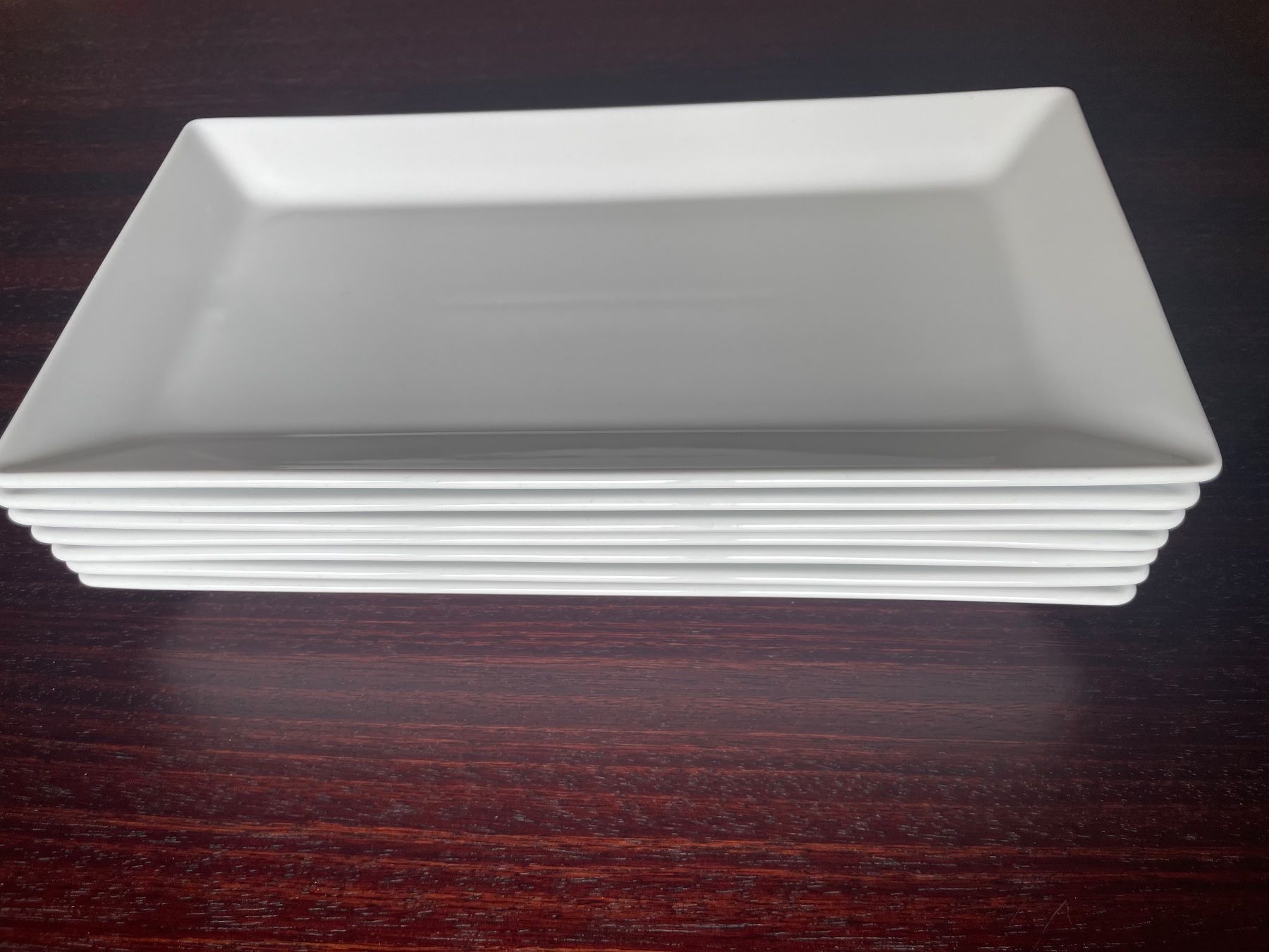 Piatti: Teller Rechteckformat 28 X 15 CM – Usato da Uster venduto da cityspider 2