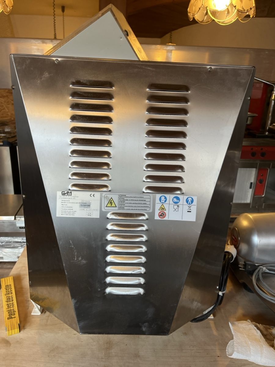 Elettrodomestici da cucina: GAM Pizzateig Ausroller Top Preis – Usato da Dittingen venduto da Cervolino77 3