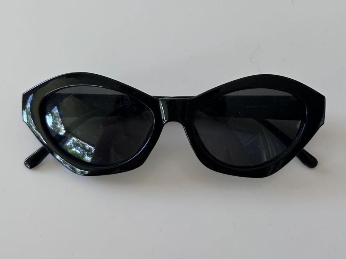 H&M Brillen & Gläser: Nakd Sonnenbrille – Gebraucht aus St. Gallen von look-twice