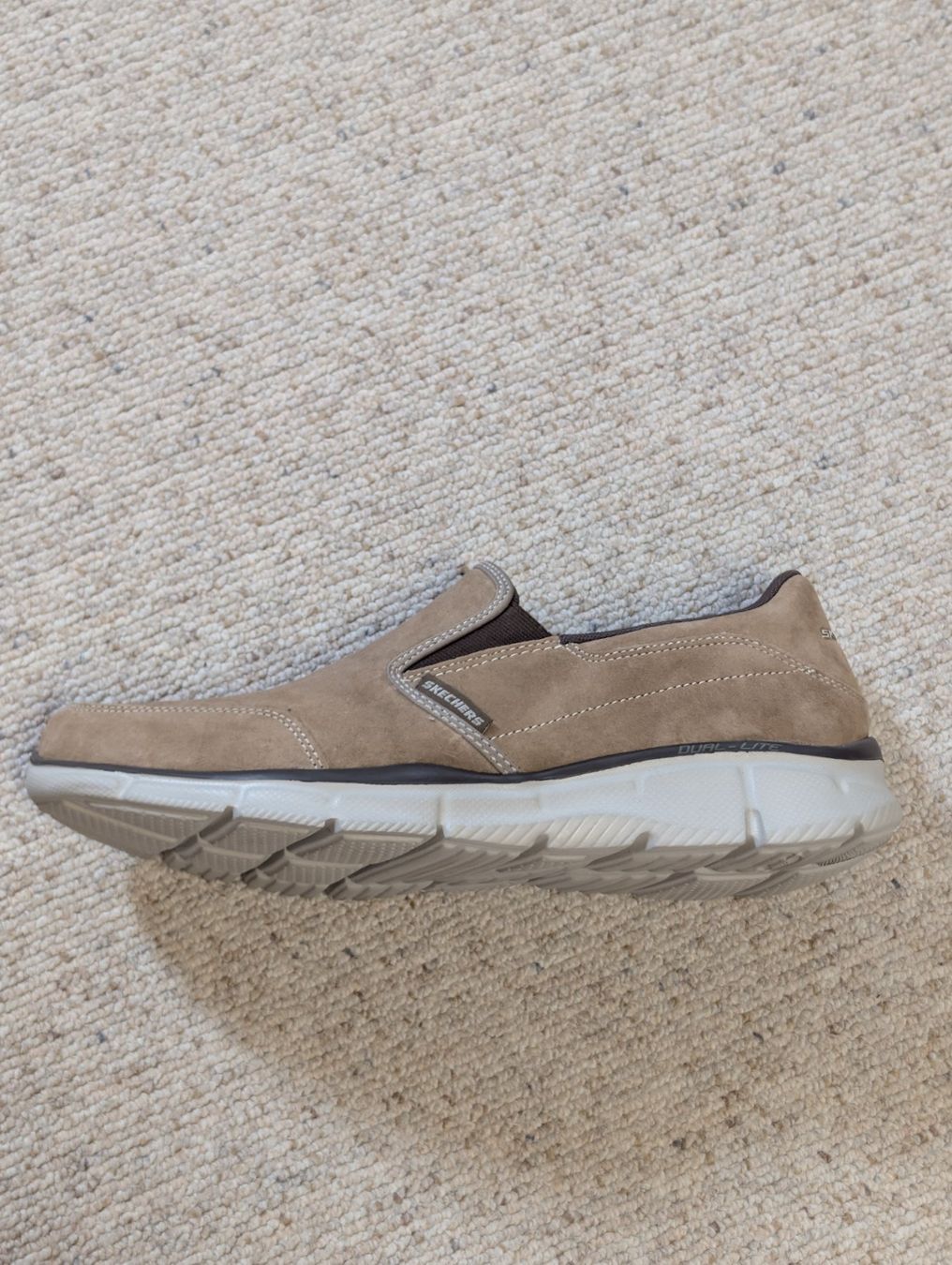 Scarpe da uomo: Skechers Equalizer beige/hellbraun Herren, Grösse EU 43 – Nuovo (secondo la descrizione) da Spiez venduto da Crazyduck 1