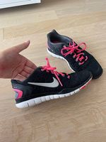 Nike Schuhe für den Sport Gr 40
