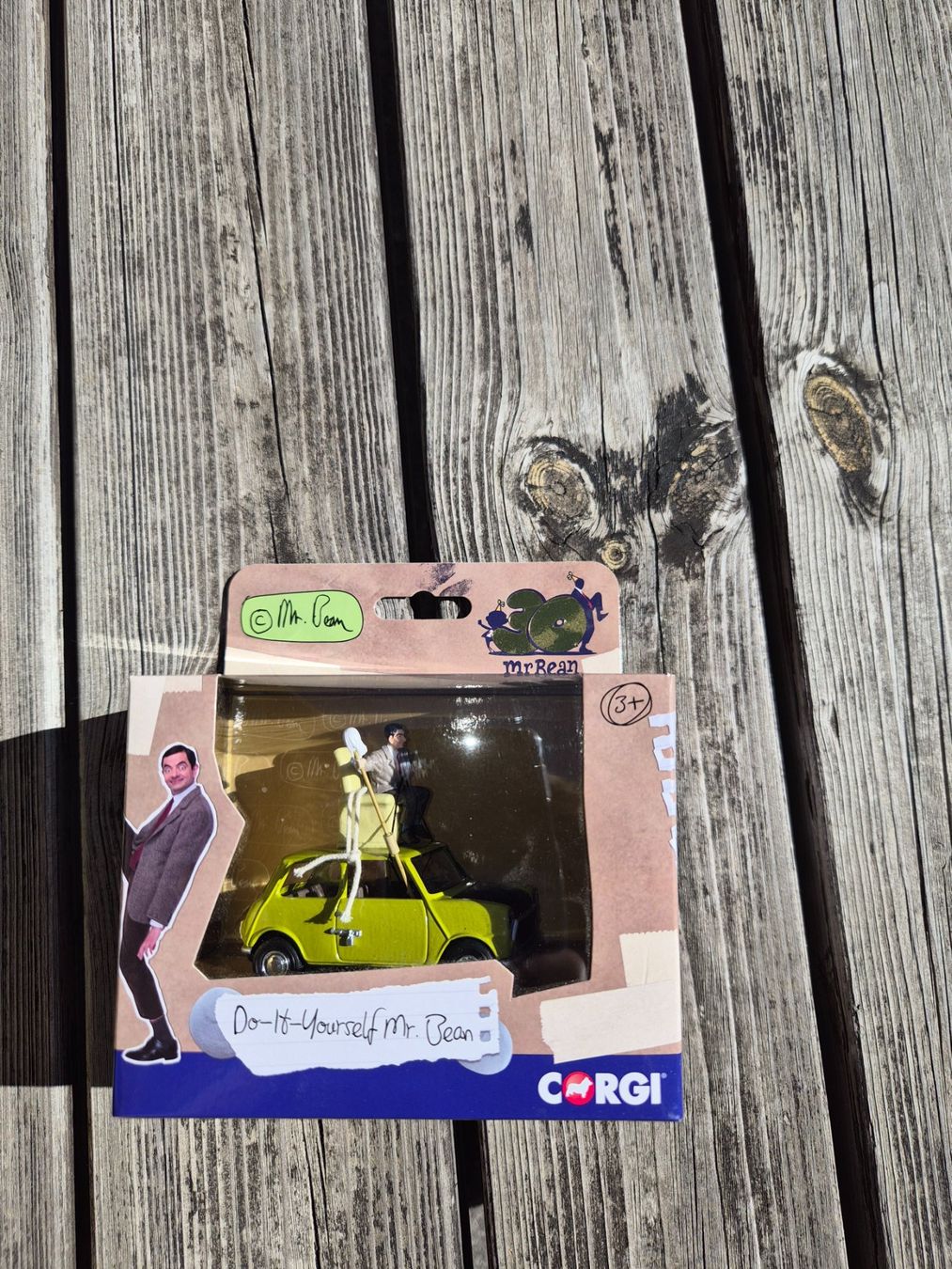 Corgi Toys Modellautos: Mini Austin Mr Bean 30e – Neu und originalverpackt aus Bévilard von CHUCKMAVIS