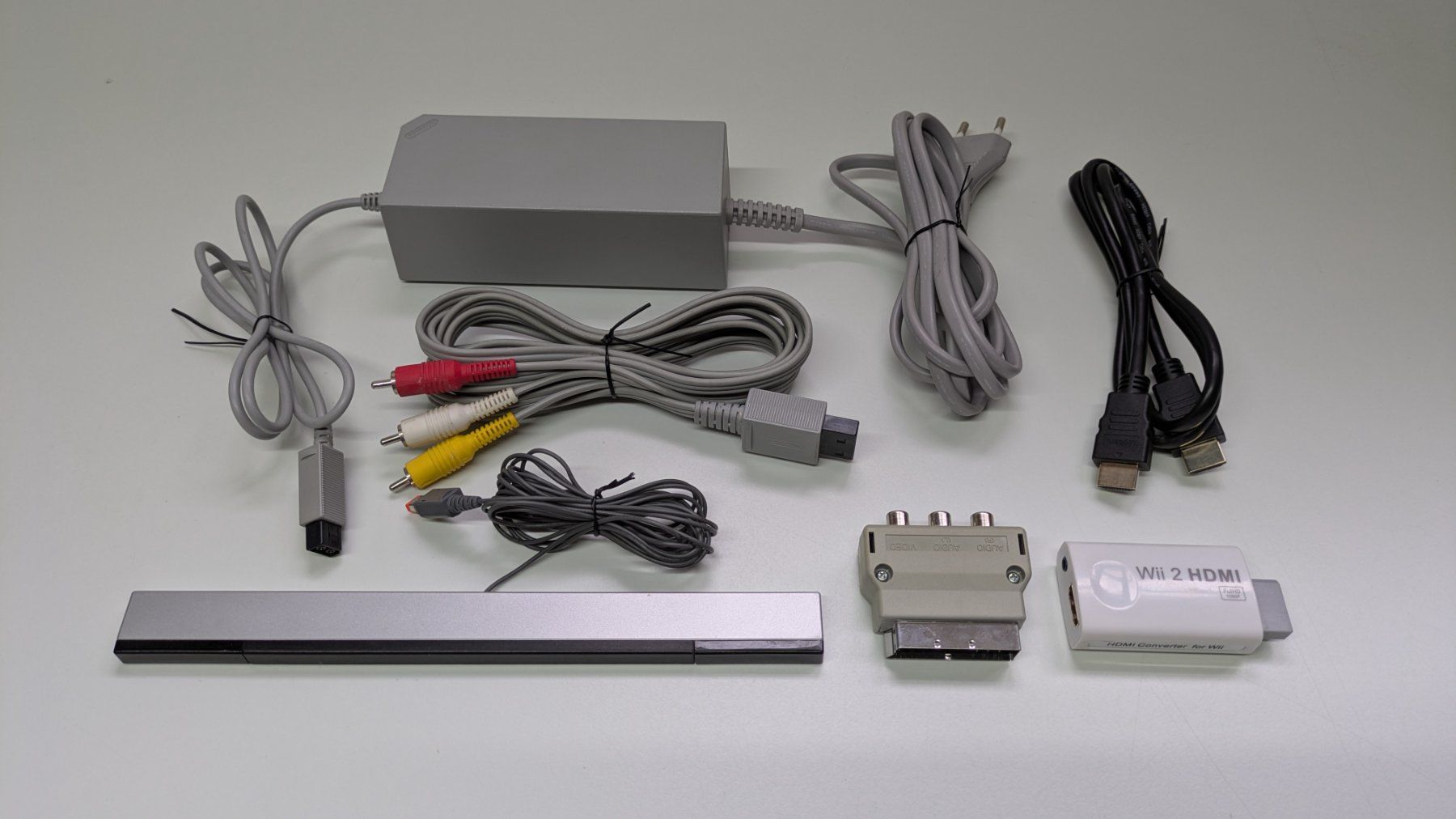 Nintendo Console: Nintendo Wii mit Classic Controller und Retro-Games – Usato da Menziken venduto da mame18 6