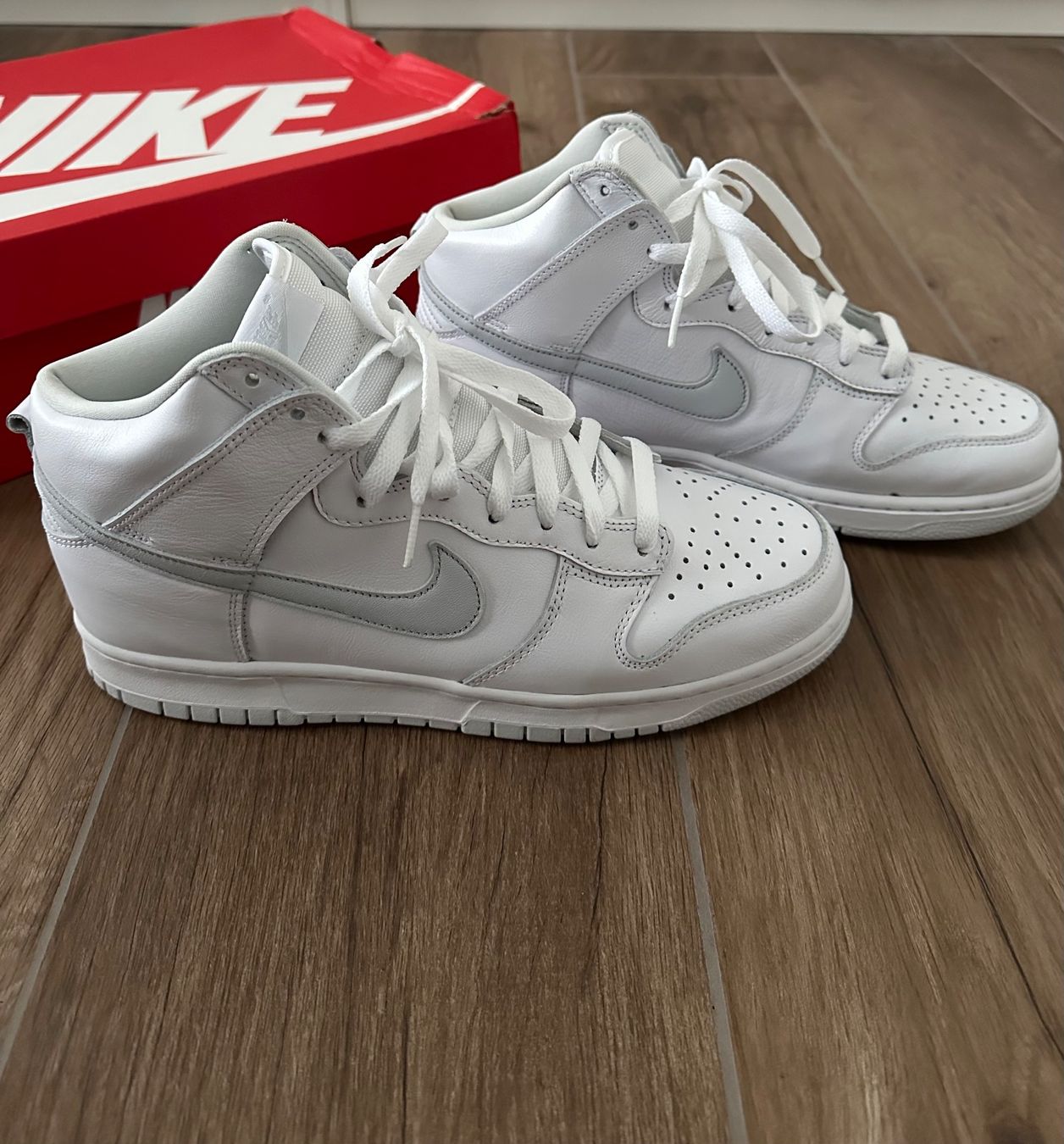 Nike Scarpe da uomo: Nike Dunk High SP White Grey – Usato da St.Gallen venduto da BrkG