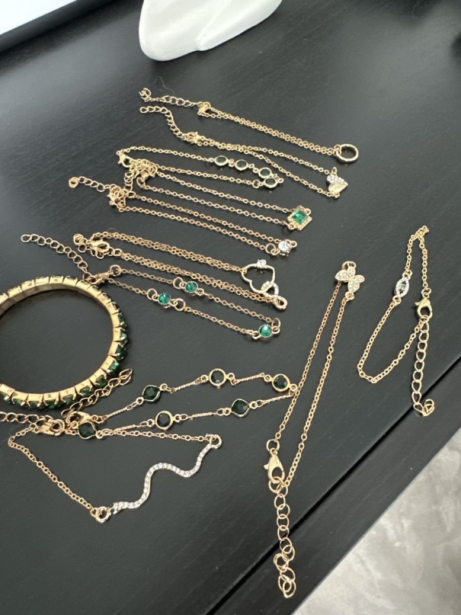 Bracciali & Braccialetti: 12 Elegante Armbänder Set Neuwertig! – Nuovo (secondo la descrizione) da Dietikon venduto da vithya88 2