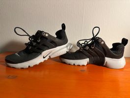 Nike Air Presto Gr. 33.5 Sneaker grau/weiss - Top Zust...