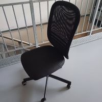 Chaise de bureau Ikea FLINTAN, parfait pour le télétravail