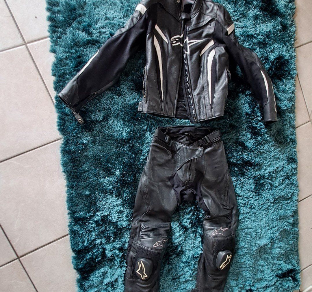 Alpinestars Lotti di vestiti: Alpinstars Motorradlederkombi Grösse S – Usato da Wallbach venduto da Eh21 2