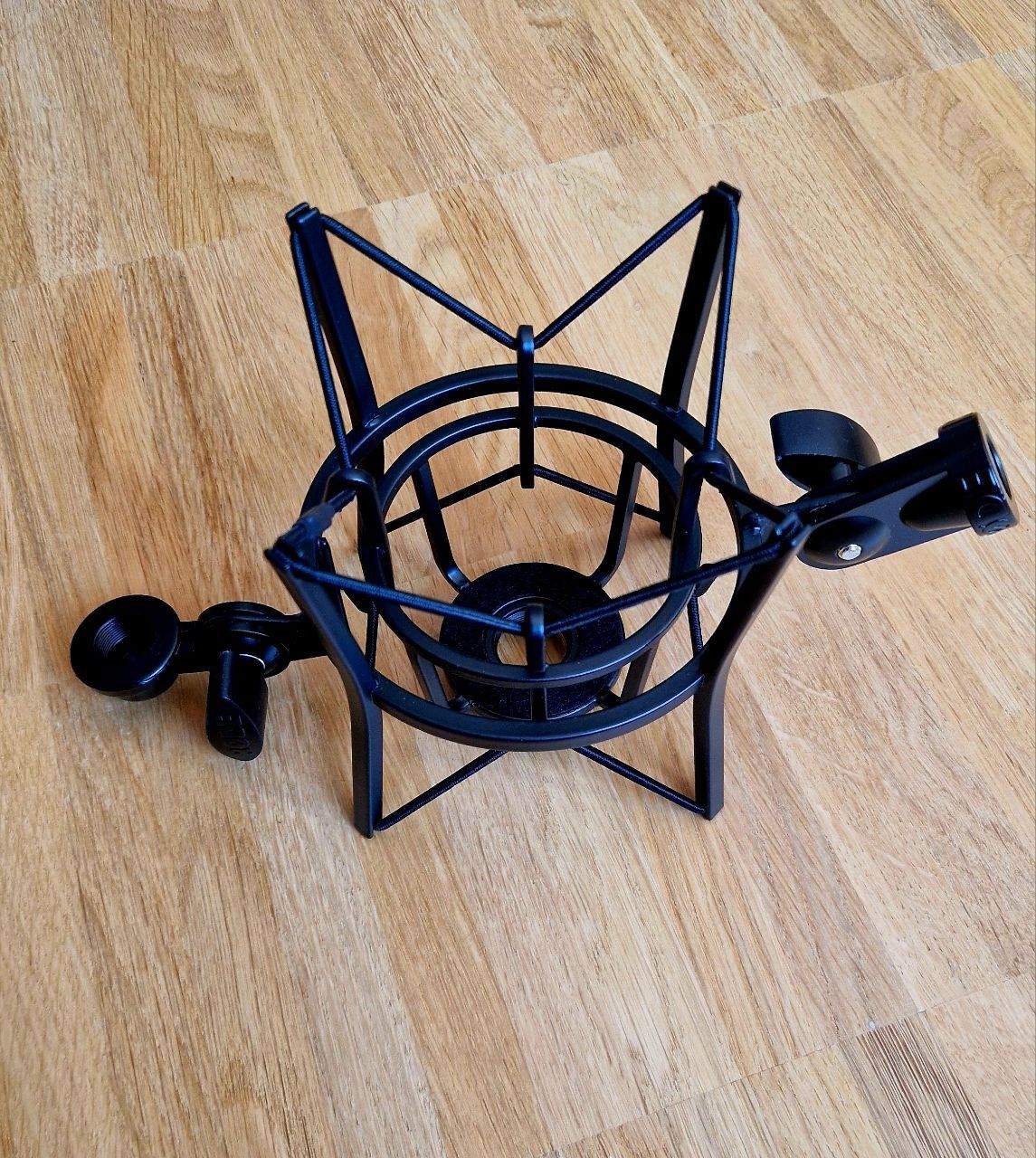 Røde Mikrofone: RØDE Mikrofonspinne SM6 mit Popfilter – Neu (gemäss Beschreibung) aus Bern von Lu.Ma 1