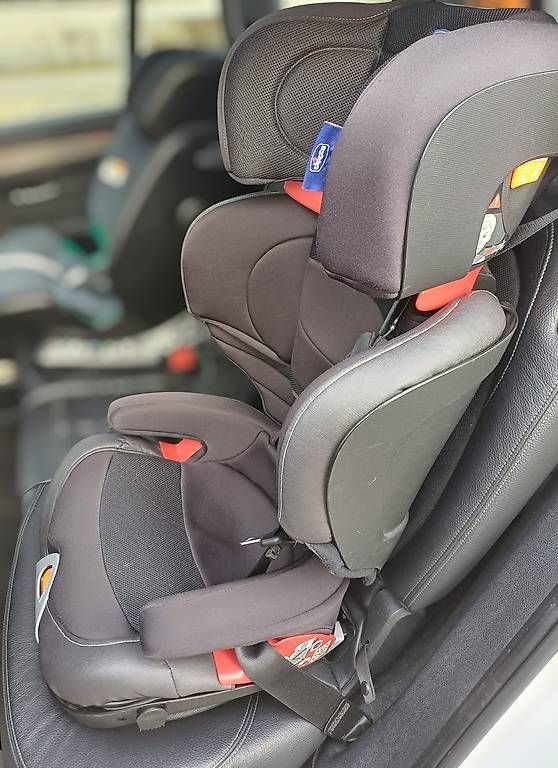 Chicco Seggiolini per auto: Chicco Oasys 2-3 Autositz – Usato da Möhlin venduto da MariaRi 1
