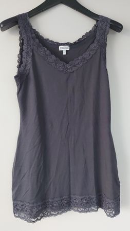 Street One Top mit Spitze - wie Rosemunde, Gr. 38, Grau, neu