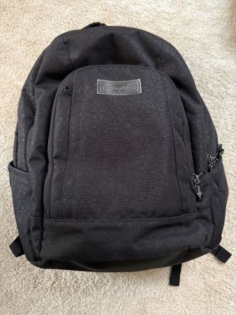 Dakine - Sac à dos noir 26L - parfait pour la rentrée!
