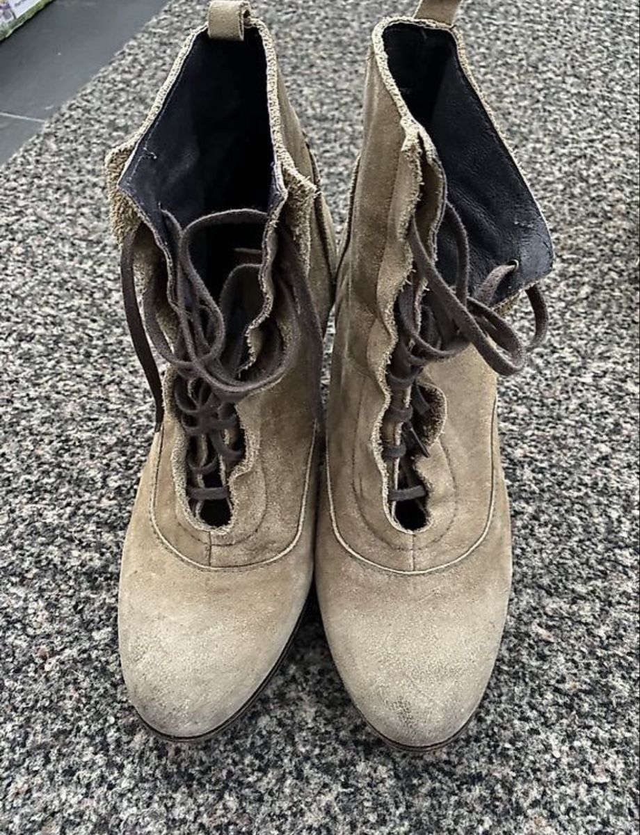 Chaussures femmes: Wildlederstiefel – D'occasion à Embrach par ale_v5qn 2