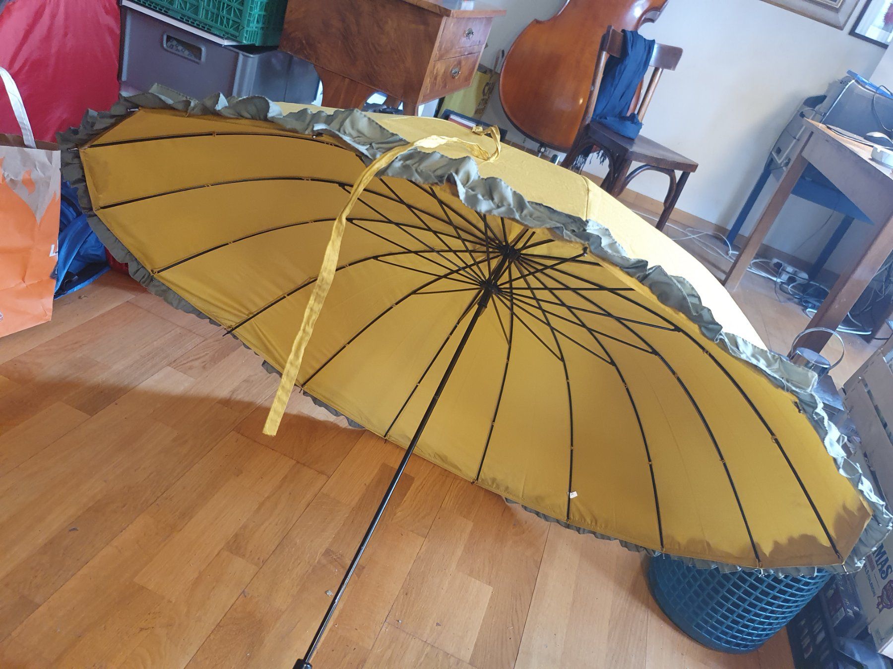 Ombrelloni: Sonnenschirm – Usato da Zürich venduto da dialout 3