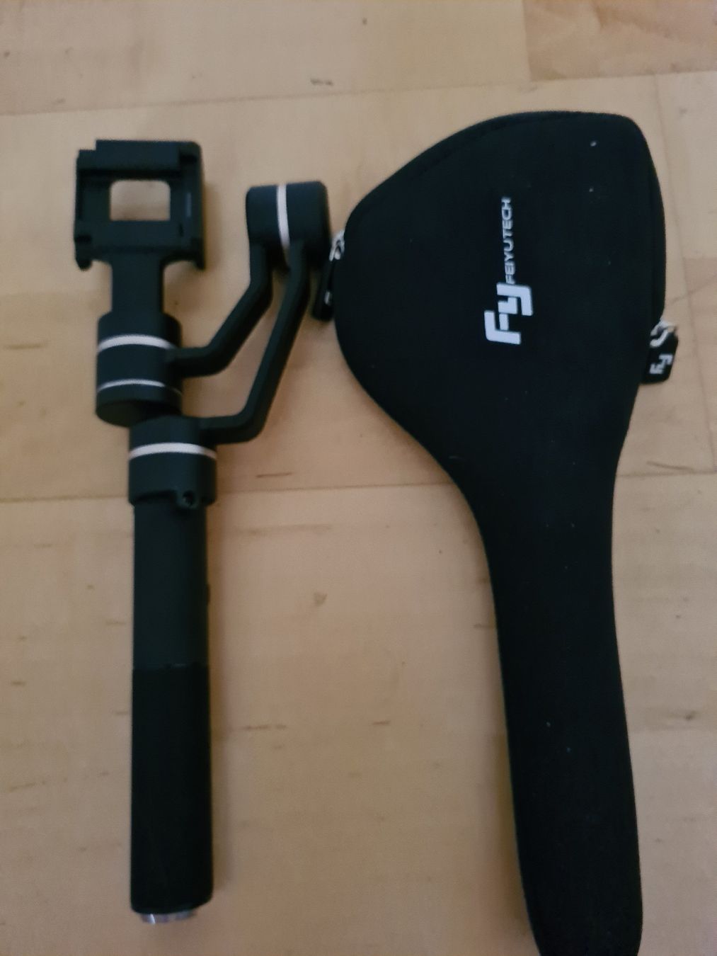 Feiyu Tech Supporti a parete: Fy Feiyutech SPG Live Selfi-Stik – Usato da Waldkirch venduto da Hypertenuse 1