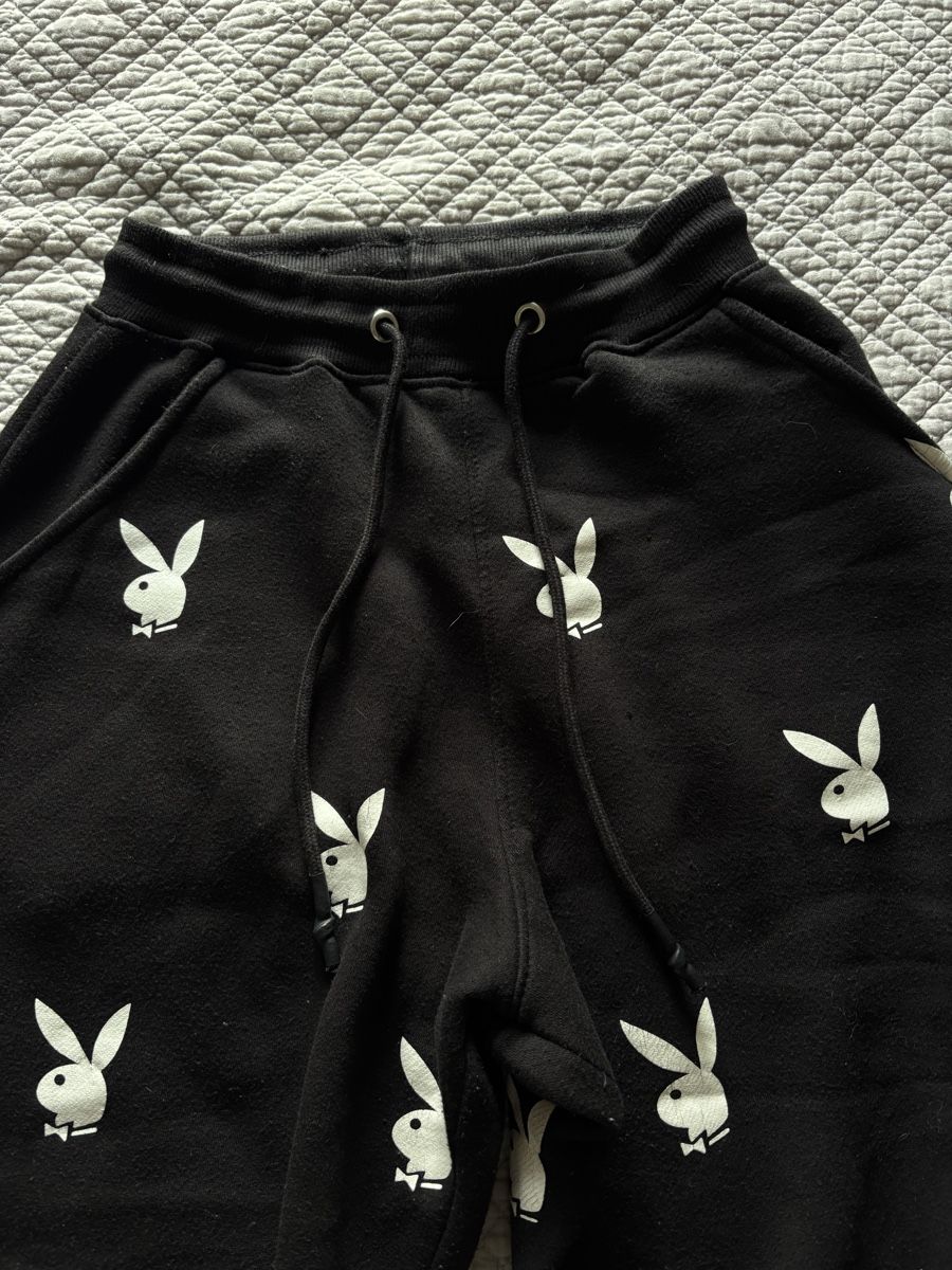 Pantaloni: Pantalon de jogging Playboy  – Usato da Lausanne venduto da shabnam.t 2