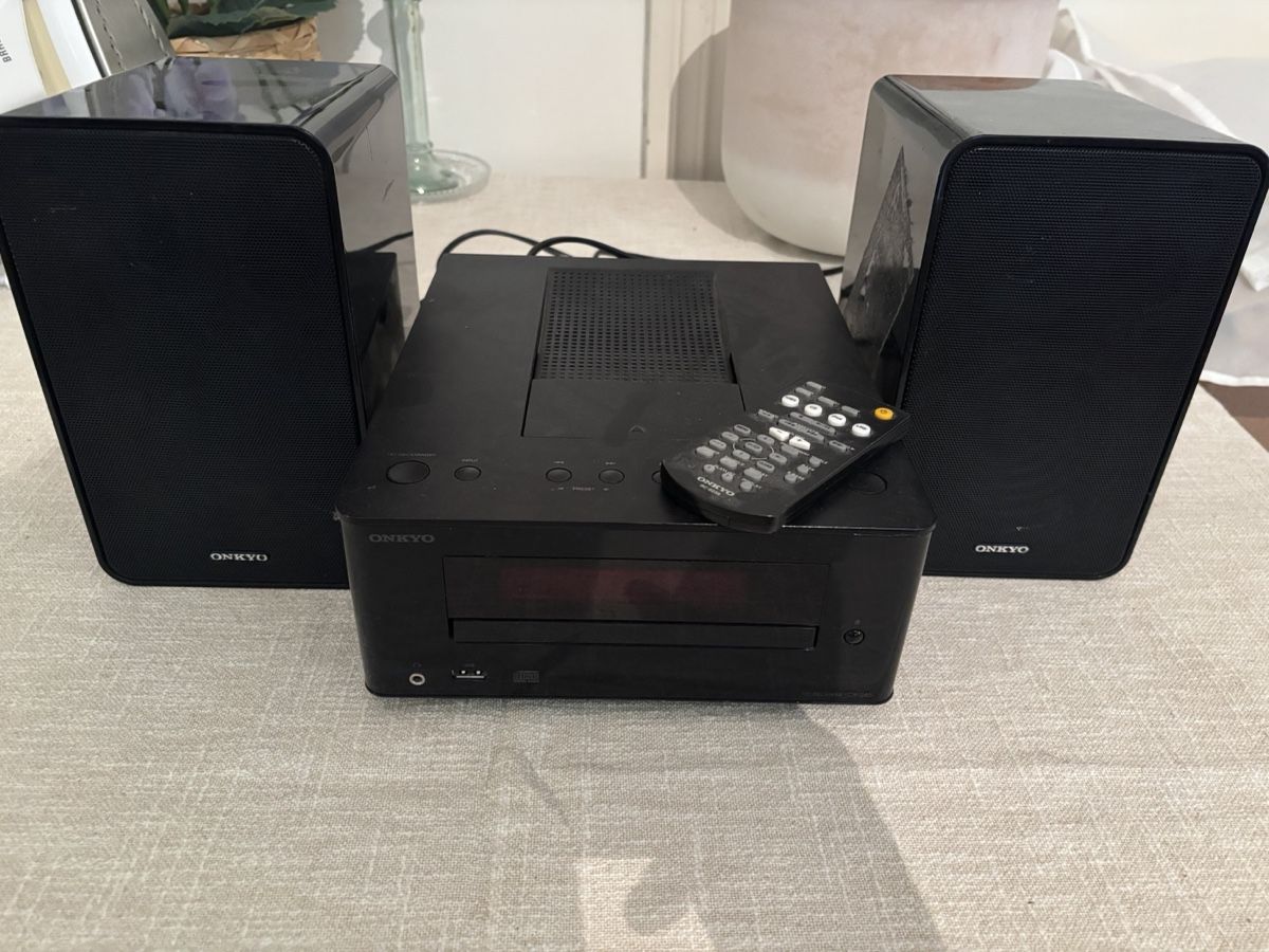 Onkyo Lecteur multimedia & Streamer: Onkyo Kompaktanlage CR 245 – D'occasion à Zürich par hiddentreasures_zh 1