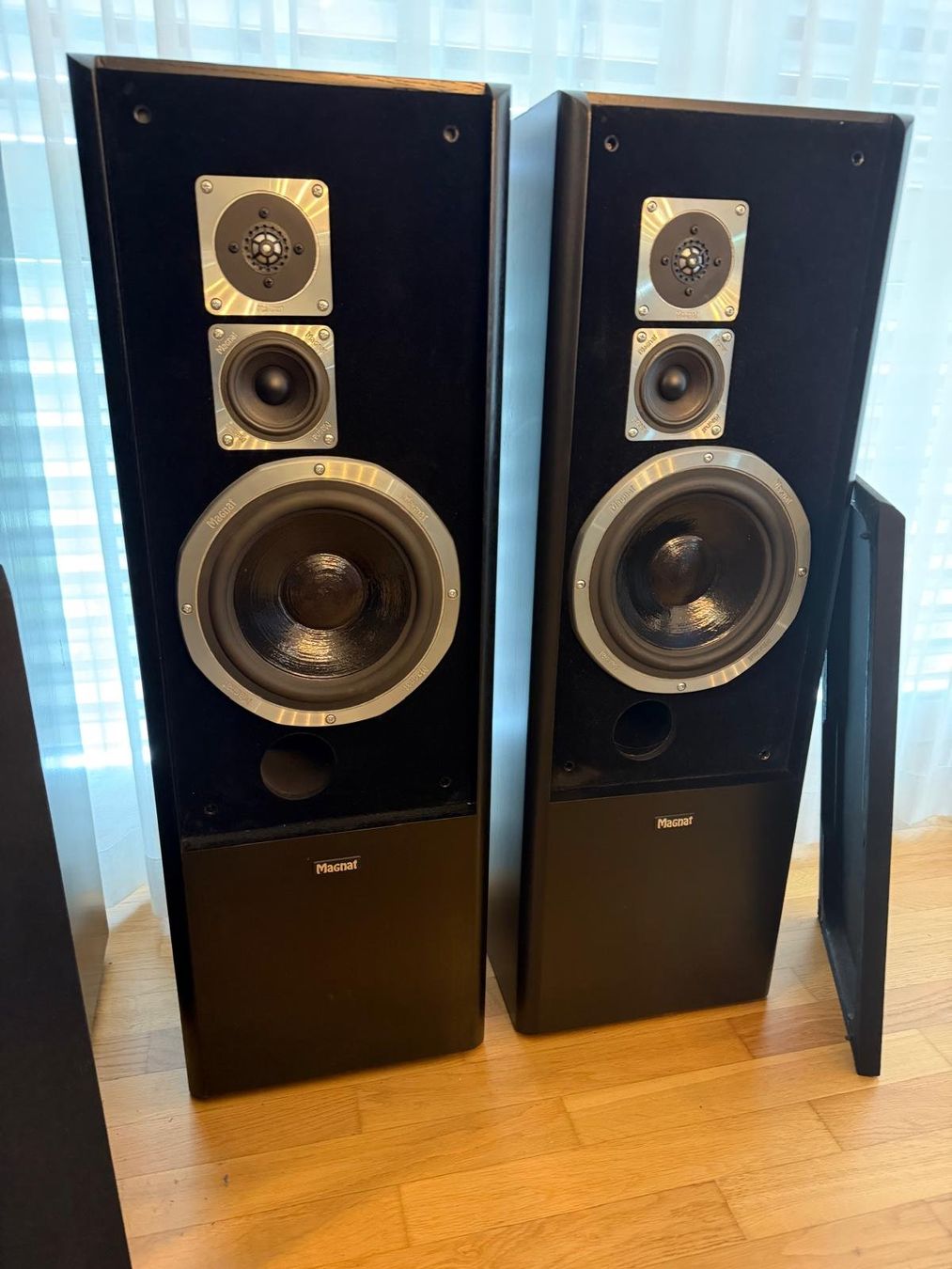 Technics Amplificatori: Technics Class AA Anlage mit Magnat Zero 8 Lautsprechern – Usato da Klingnau venduto da AudioVision 7