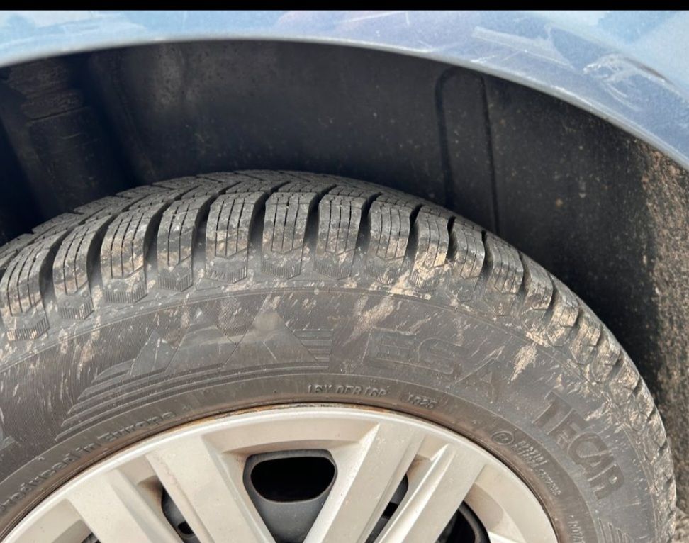 VW Automobili: Wolkswagen Golf – Usato da Willisau venduto da ida_hjx2 8