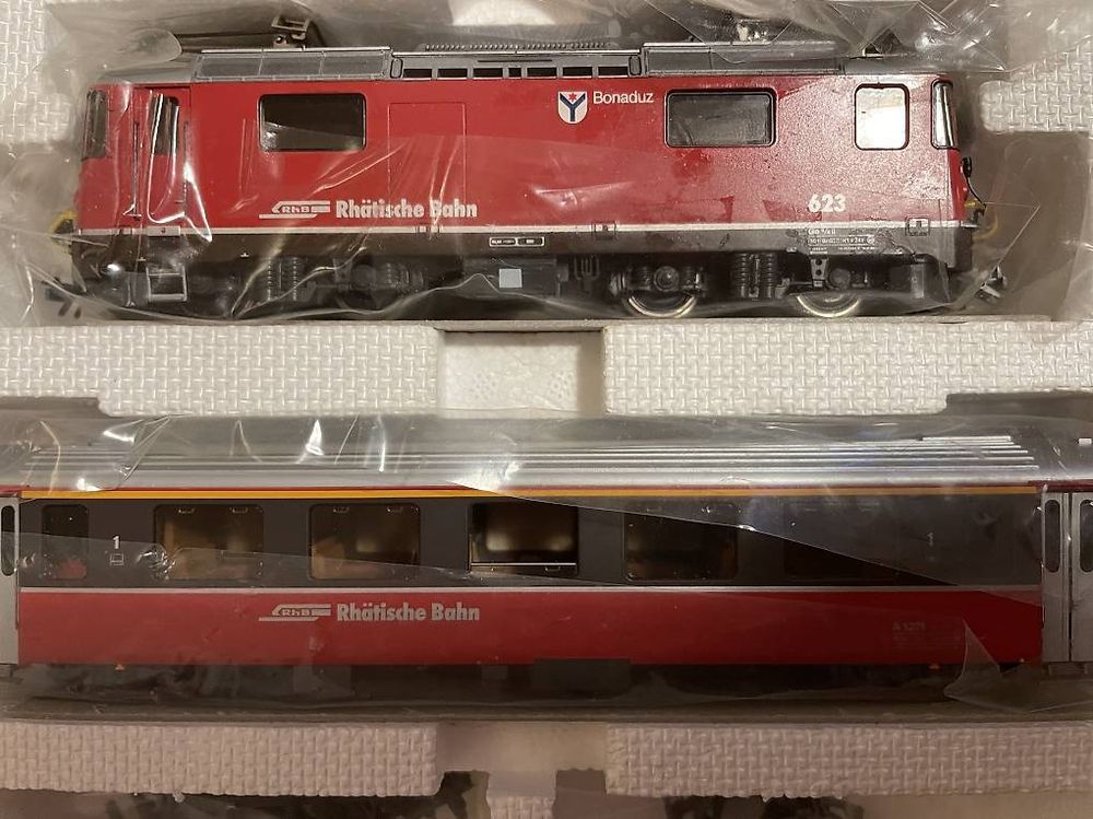 Bemo H0m - 7258 140 - Tren a escala (1) - Expreso Glaciar de los RhB