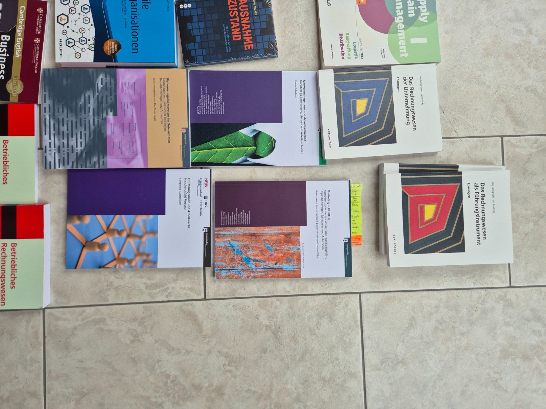 Libri: GRATIS: BWL-Bücher – Nuovo (secondo la descrizione) da Weisslingen venduto da monkeyboarder 3