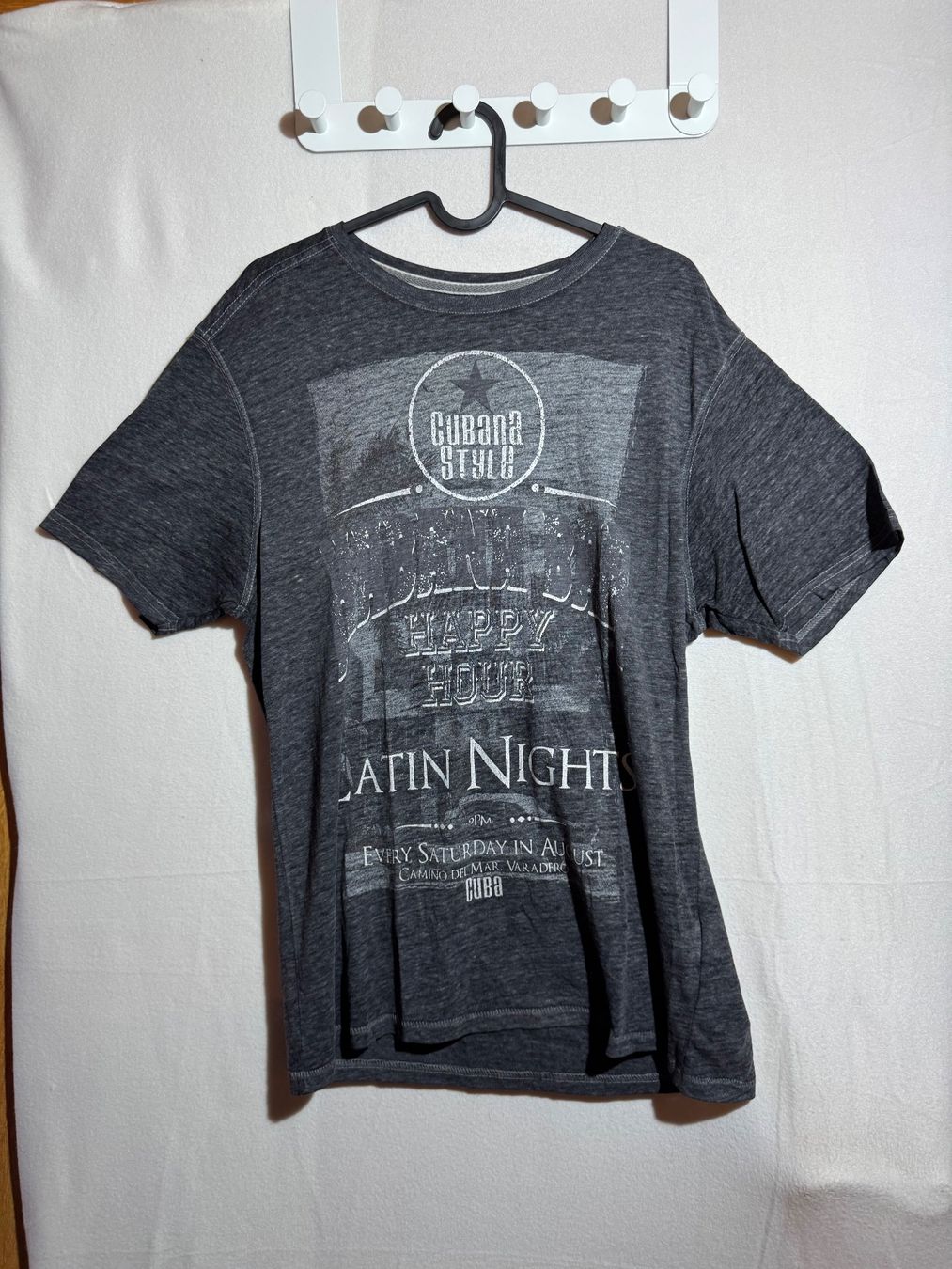 T-Shirts: Graues T-Shirt von Tom Tompson Gr. M – Gebraucht aus Grosswangen von SALE_SALE_SALE